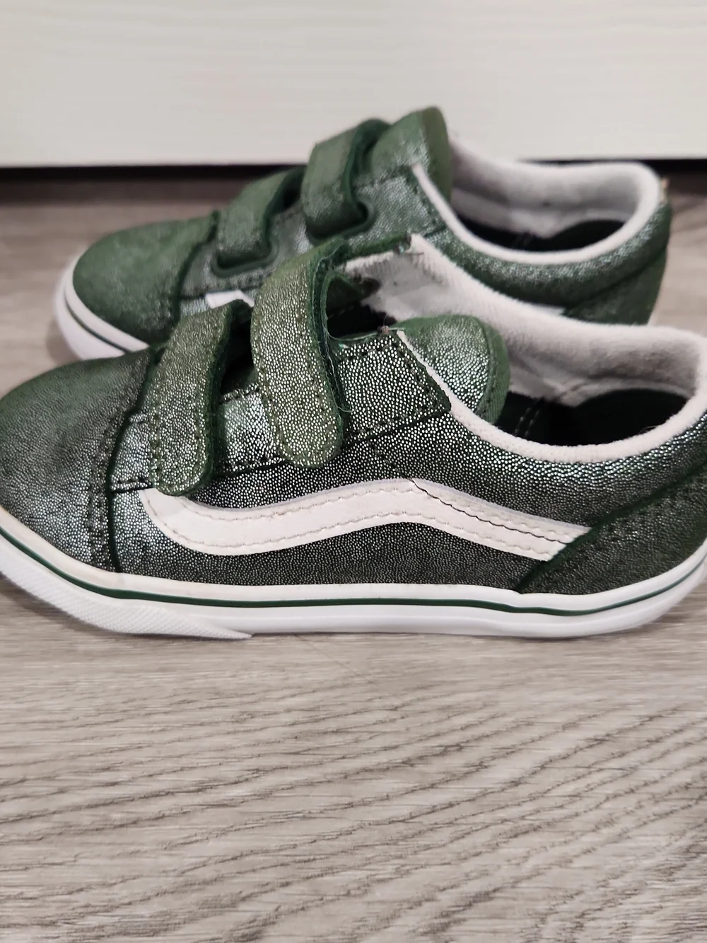 Vans Old Skool V Tinsel Suede Green Glitter Sneakers Shoes Size 10 T Toddler EUC